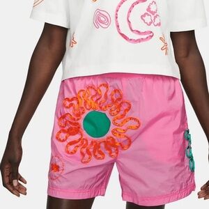 Nike Women's Uphoria Daisy Project Pink Pinksicle Woven Shorts Pink DV9677-684